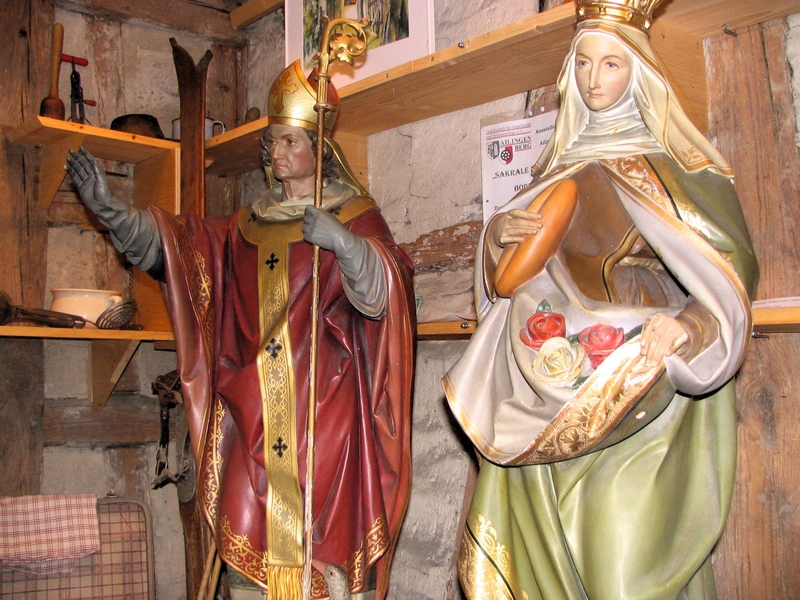 H-Heiligenfiguren