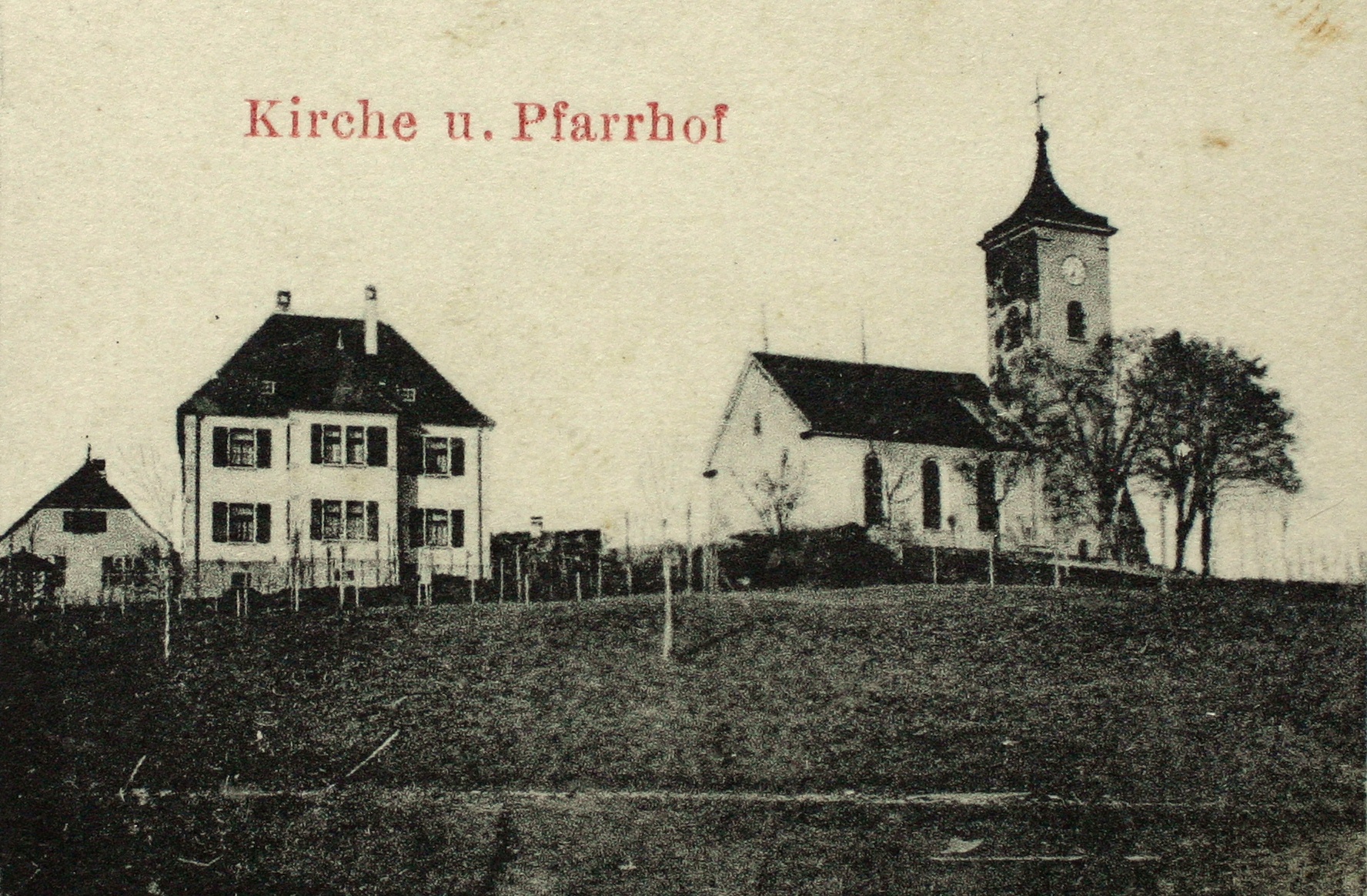 Schul-Pfarrhaus-Kirche-Berg