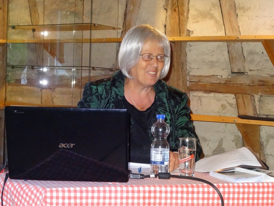 Charlotte Mayenberger
