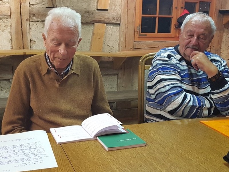 Dr. Sauter liest aus seinem Buch