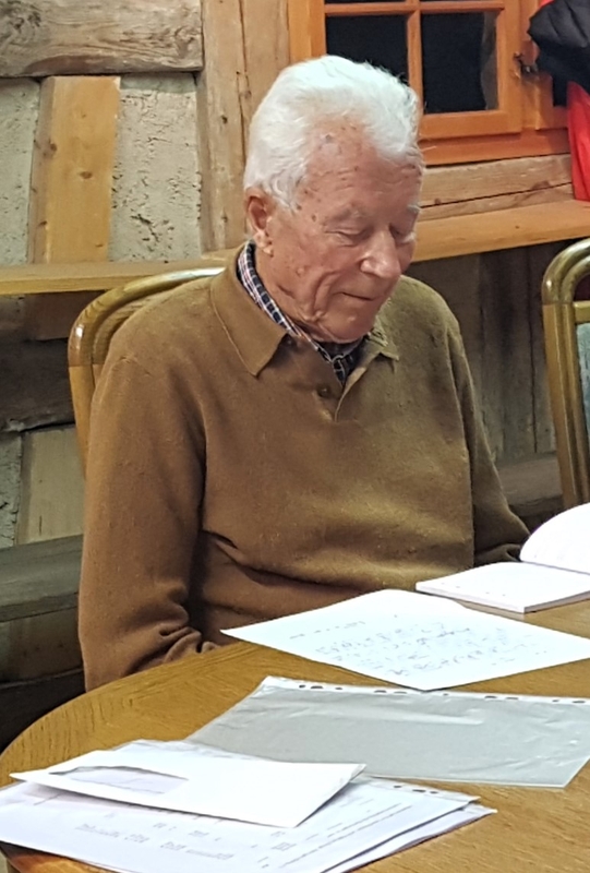 Dr. Sauter liest