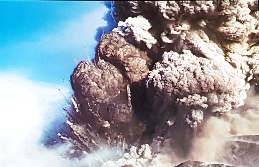 Asche Eruption