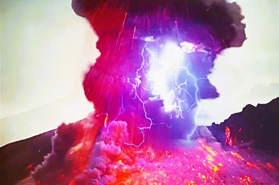 Vulkanisches Gewitter