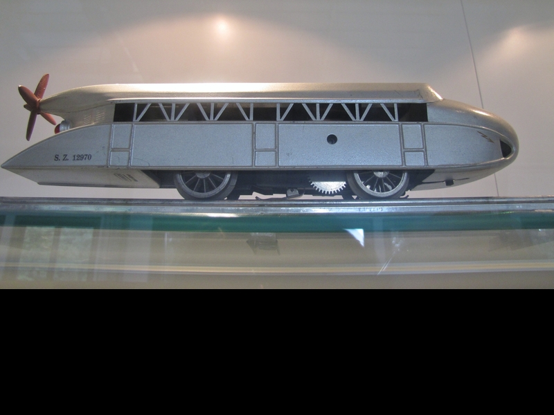 Zeppeline & Schnelltriebwagen